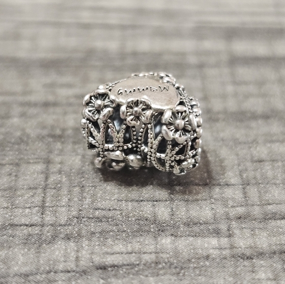Authentic Pandora Openwork Flower Heart Mommy Charm - Picture 4 of 5
